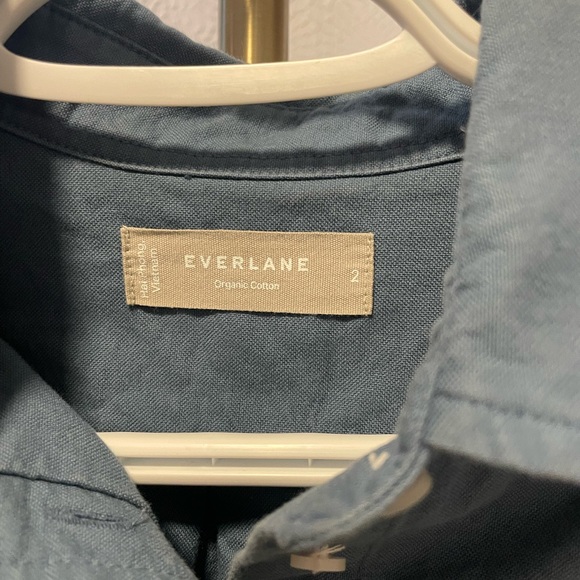 Everlane Relaxed Oxford Shirt in muted blue - Picture 6 of 7